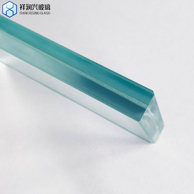 平面に磨いた縁の工事ビルディング 6mm 8mm ダブル硬化された冷たいラミネートガラスパネル