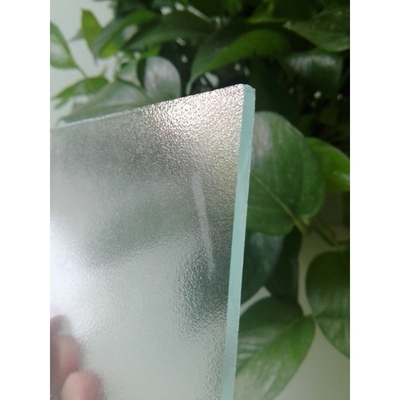 2100mm X 2440mm サイズ 固体構造 透明 モルー 形状ガラス パターン ガラス ISO 認証