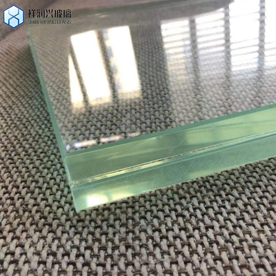 現代家具のための冷たいガラスのスライドドア