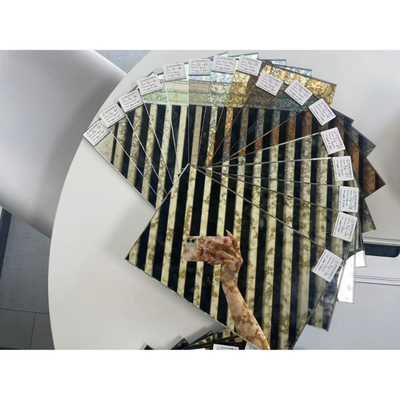 シルバー アンティーク ミラー ガラスタイル 現代の家具 壁 ベーヴ ヴィンテージ ロイヤル 大きい 飾り