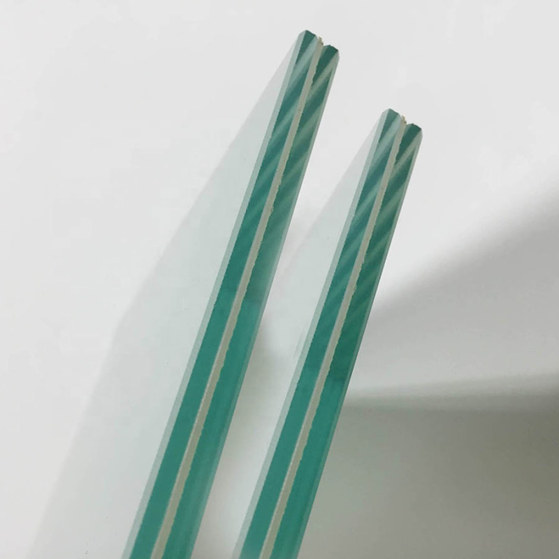建物のドア 窓 スライディングドア テンパーされたラミネートガラス 12mm 8mm フラットエッジ